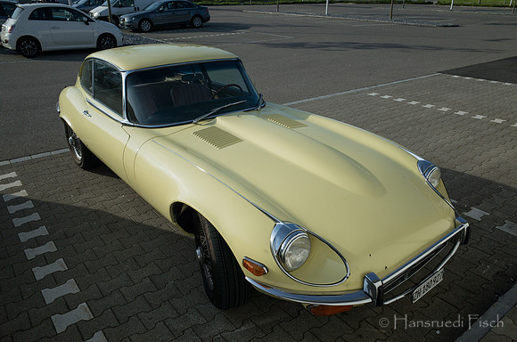 Jaguar E V12